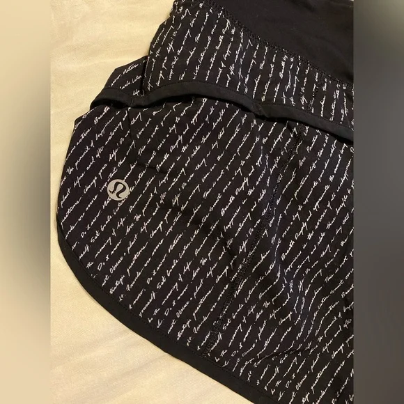 Lululemon Speed Short🖤 - Picture 3 of 4